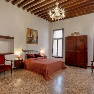  Appartement Flat With Canal View Near San Marco